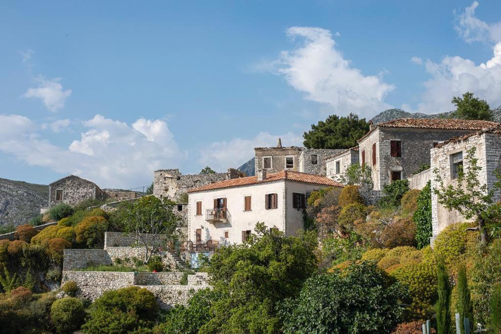 Belvedere, Upper Qeparo *