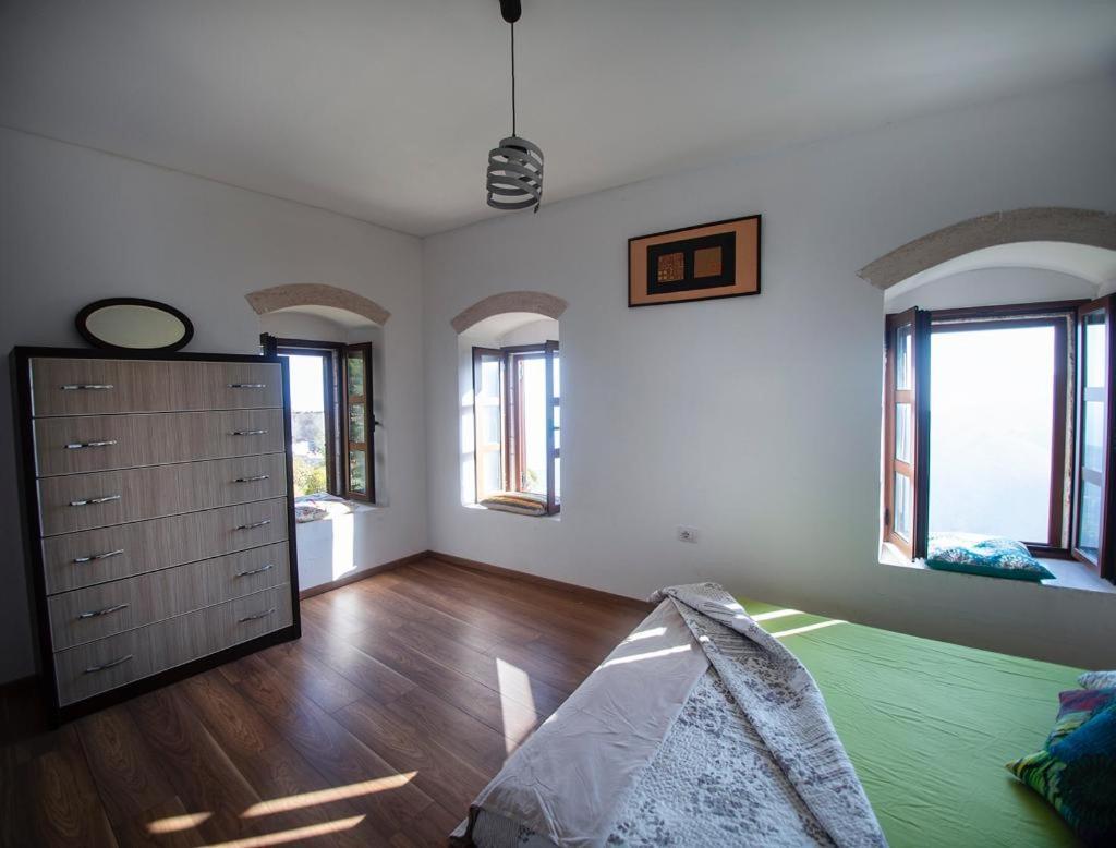 Belvedere, Upper Qeparo Himara
